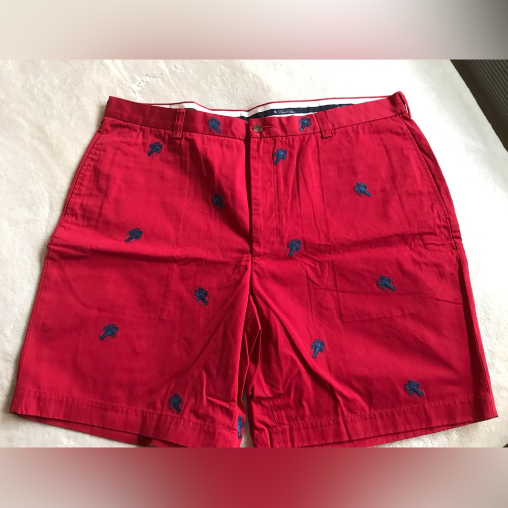 Brooks Brothers Red Flat Front Embroidered Lobster Shorts